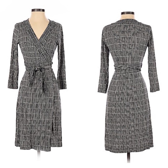 Ann Taylor Dresses & Skirts - Ann Taylor Long Sleeve Pattern Wrap Dress